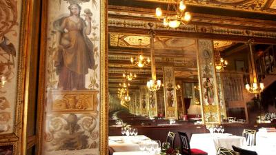 Restaurant Le Grand Vefour ** - Paris