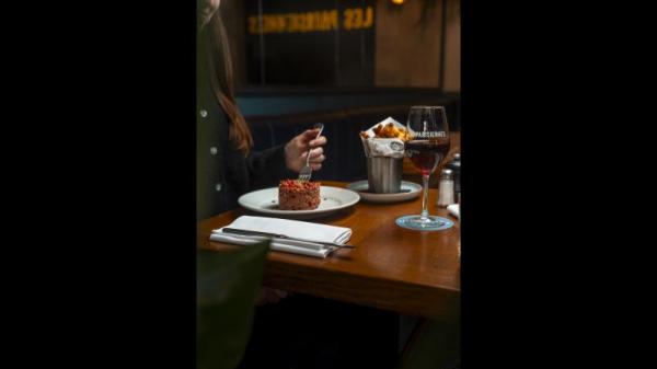 Les Parisiennes à Paris