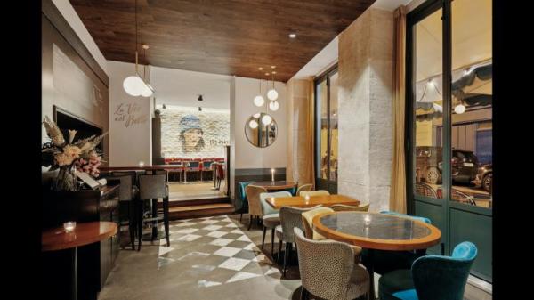 Les Parisiennes à Paris